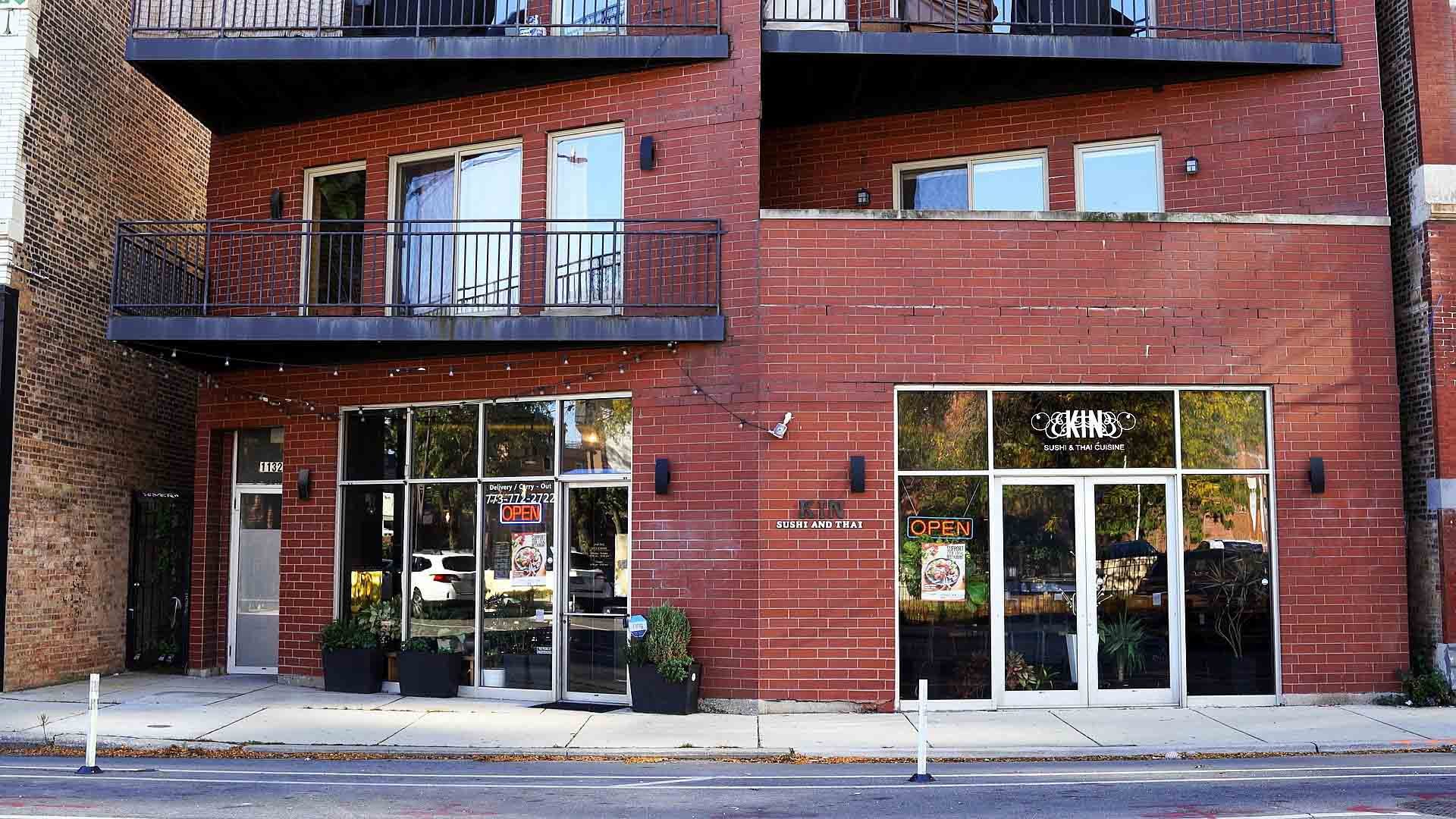 Kin Sushi & Thai Cuisine restaurant in Chicago, United States