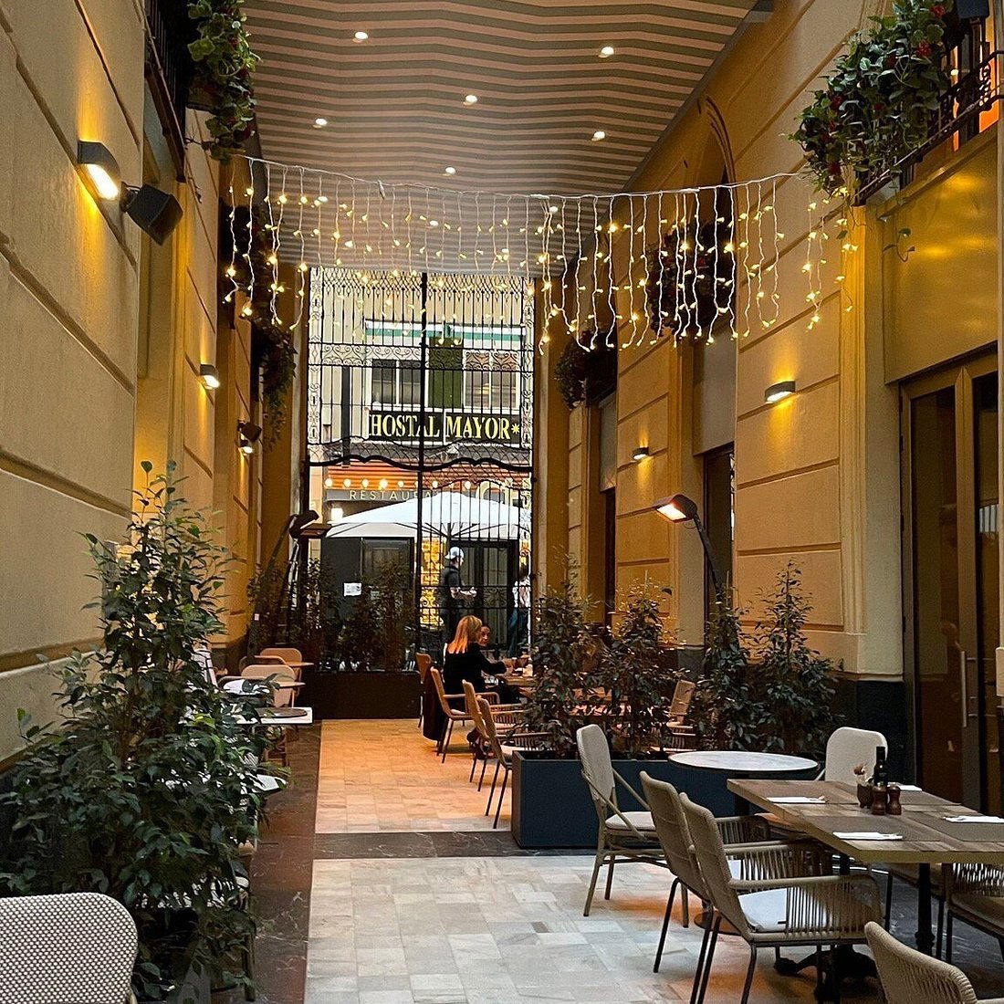 Fondillón Restaurant, Restaurant in Alicante