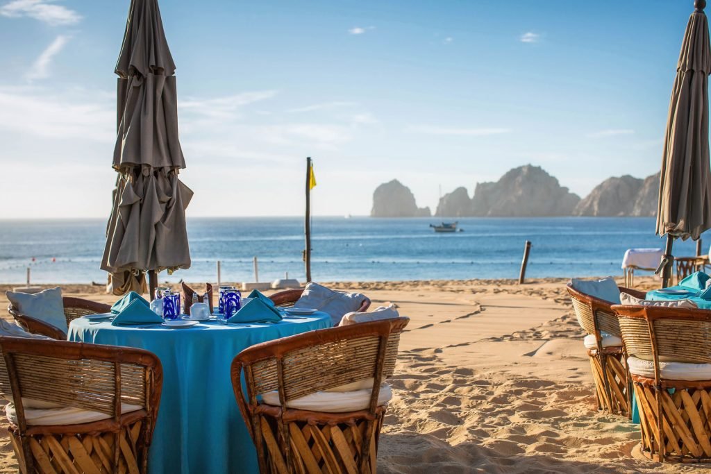 Cascadas Beach Grill, Restaurant in Cabo San Lucas