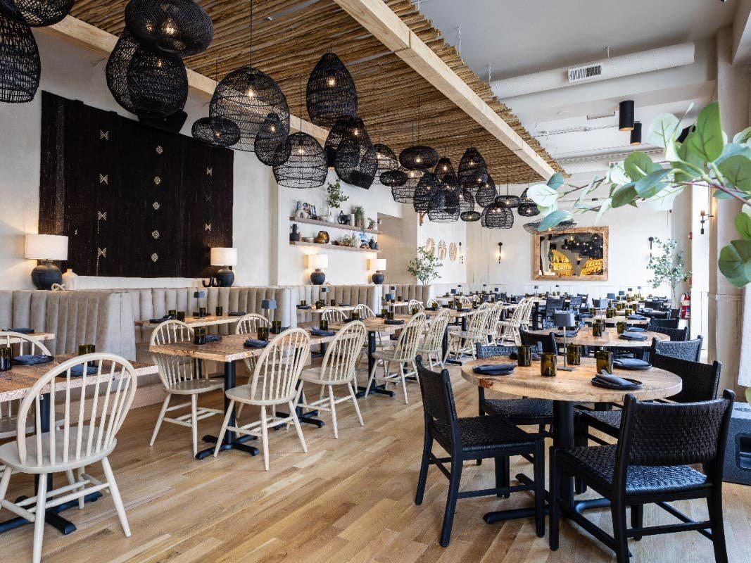 màna restaurant in La Grange, United States