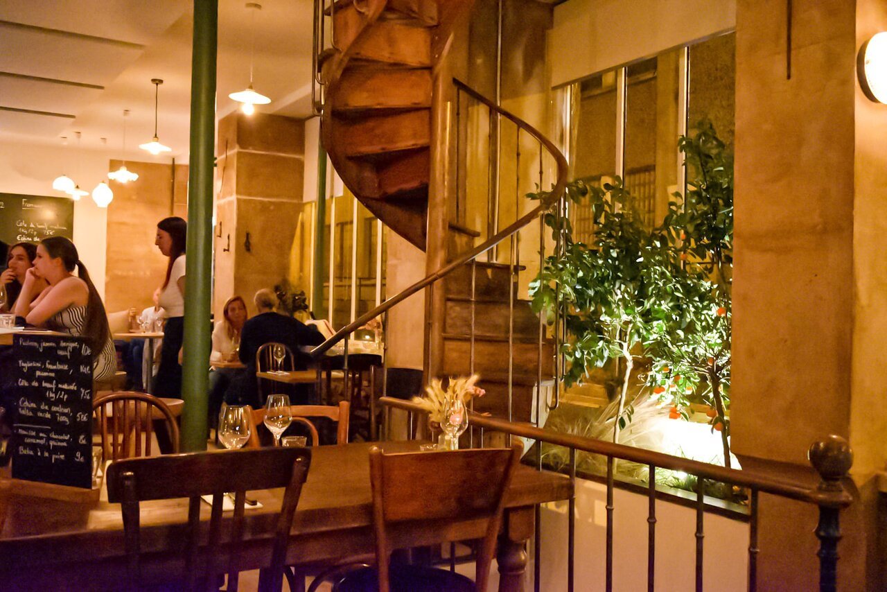 L'insolite, Restaurant in Paris