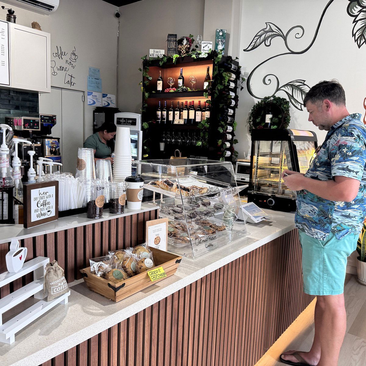 Coffee Club Guam, Restaurant in Barrigada