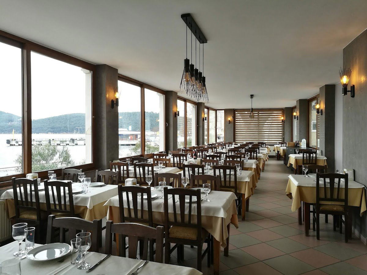 Yasemin, Restaurant in Istanbul