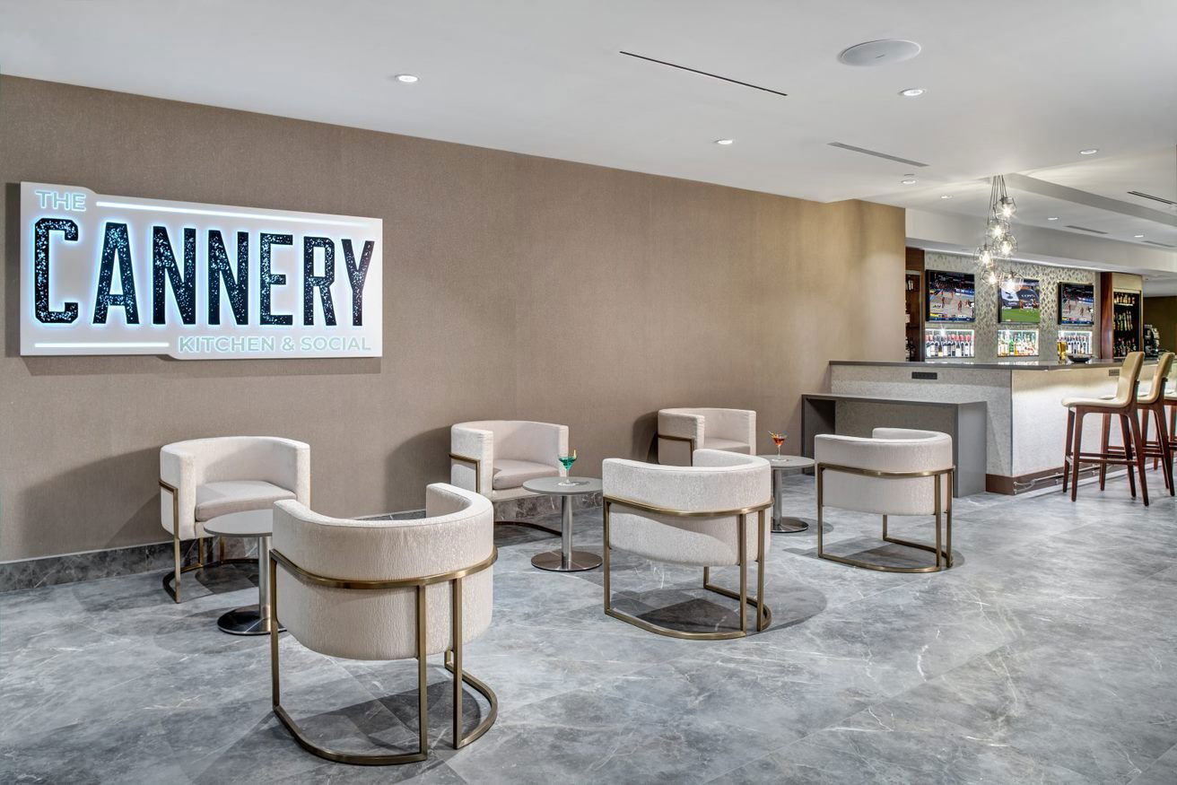 The Cannery Kitchen and Social, Restaurant in Etobicoke