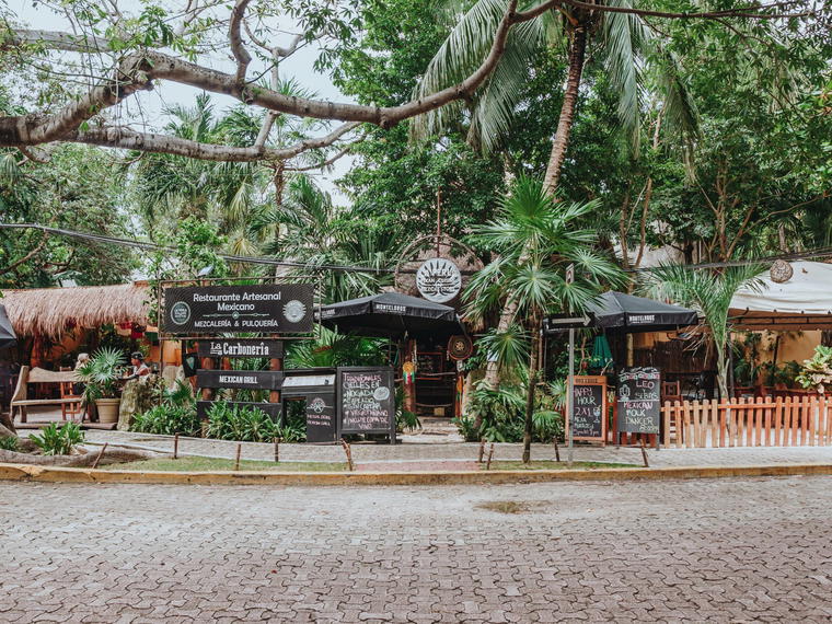 La Perla Pixan Cuisine & La Carboneria, Playa del Carmen, Mexico