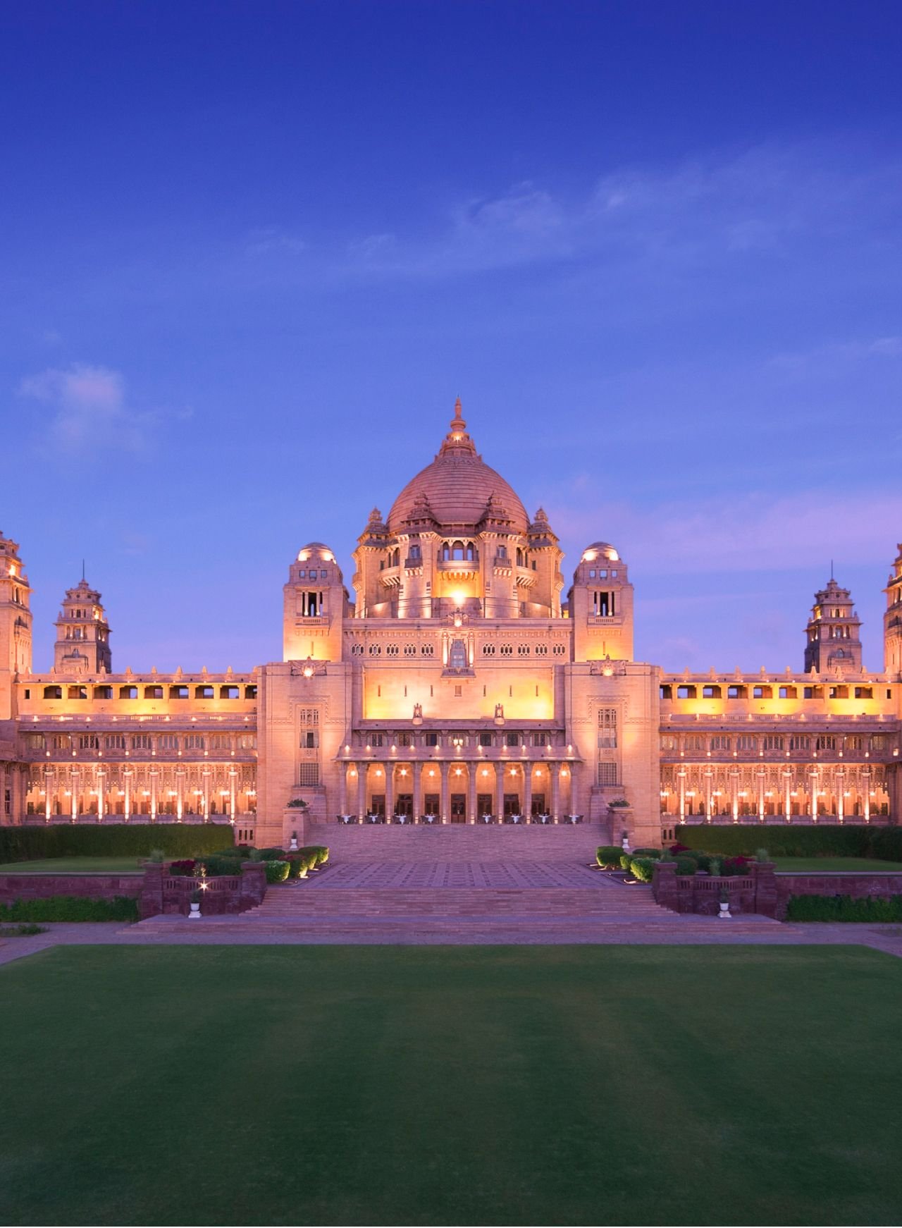 Umaid Bhawan Palace restaurant in Jodhpur