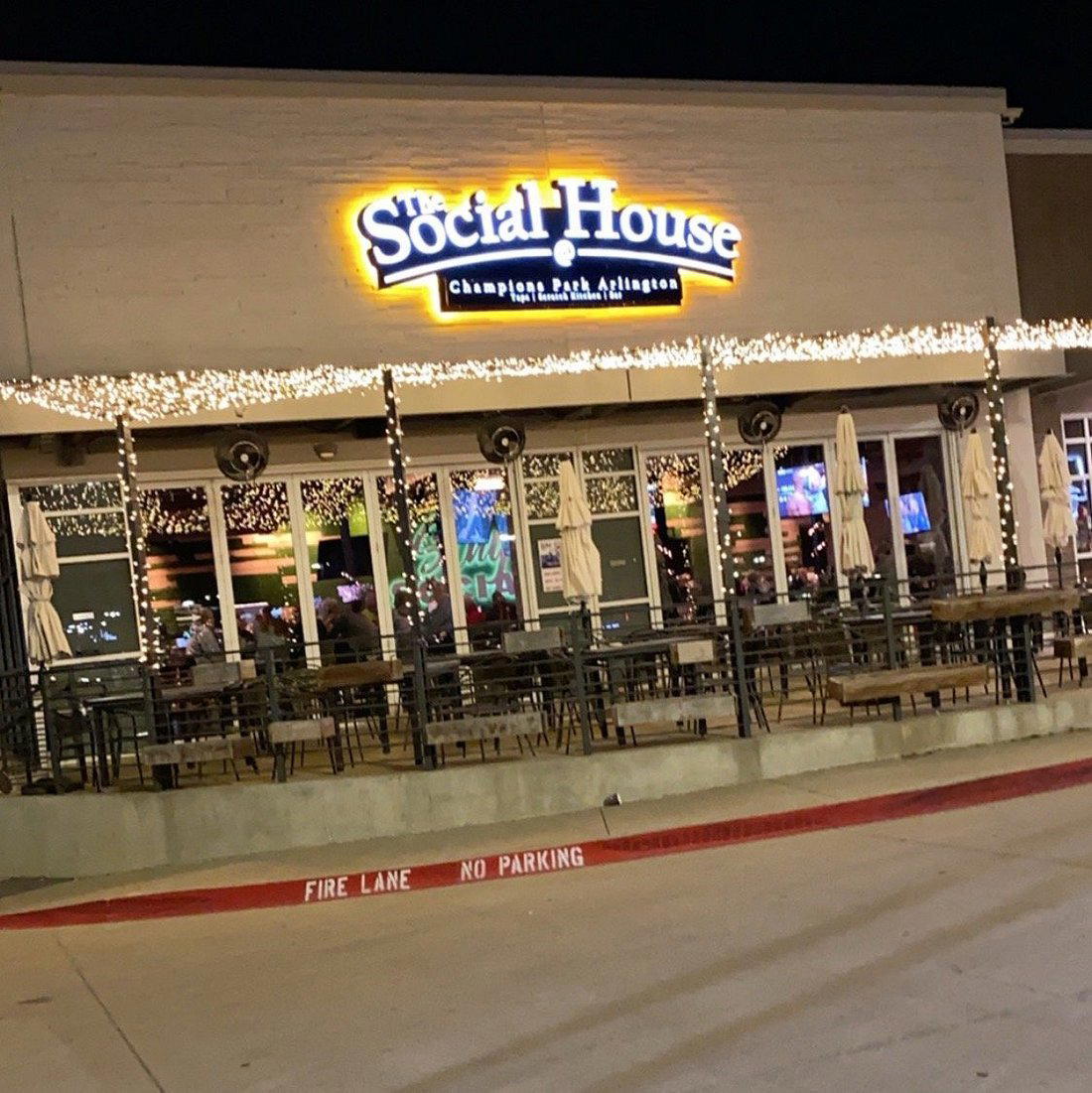 The Social House restaurant in Arlington, United States