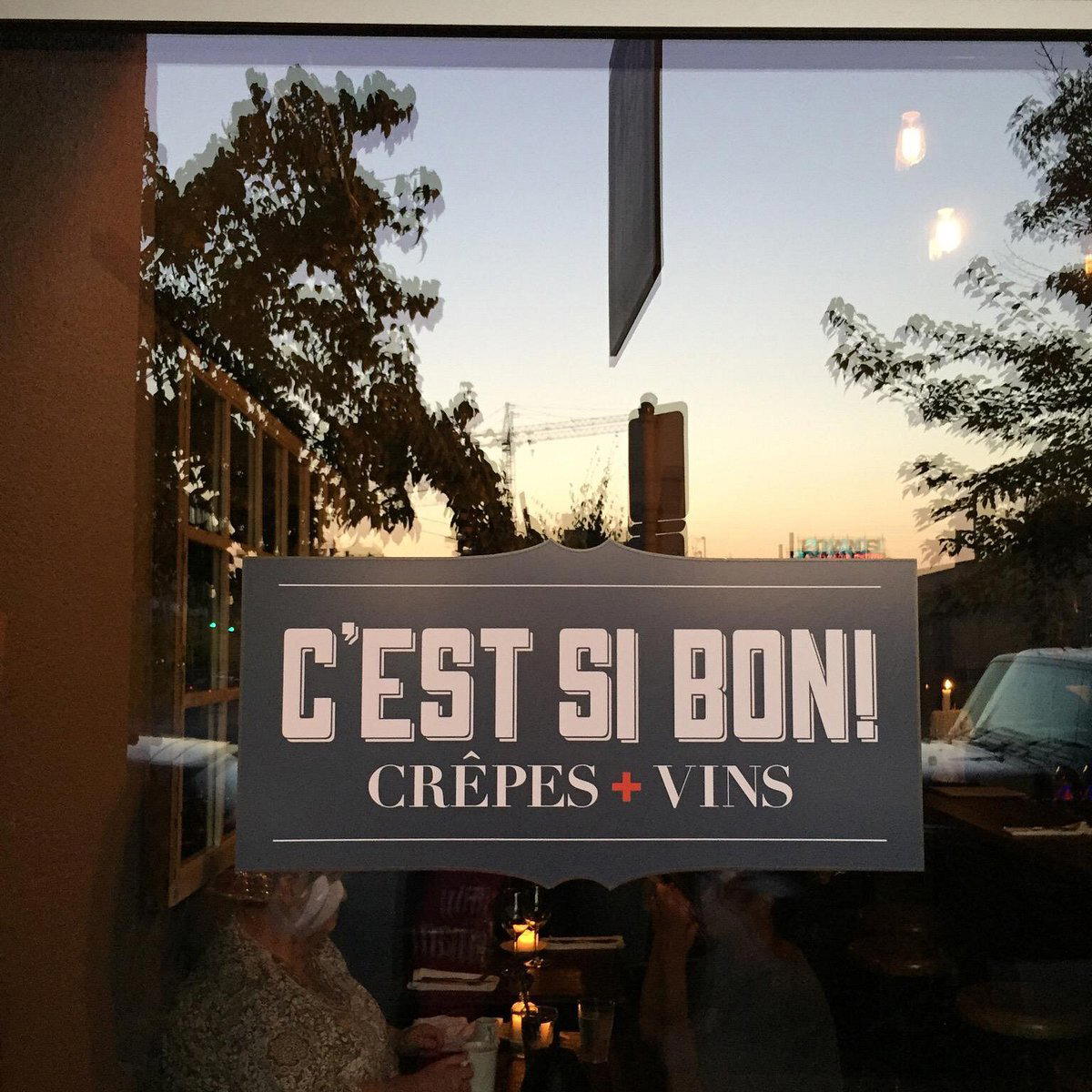 C'est Si Bon Bistro+Vins restaurant in Portland, United States