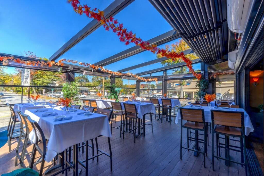 Giovanni's Bicycle Club restaurant in Englewood Cliffs, United States