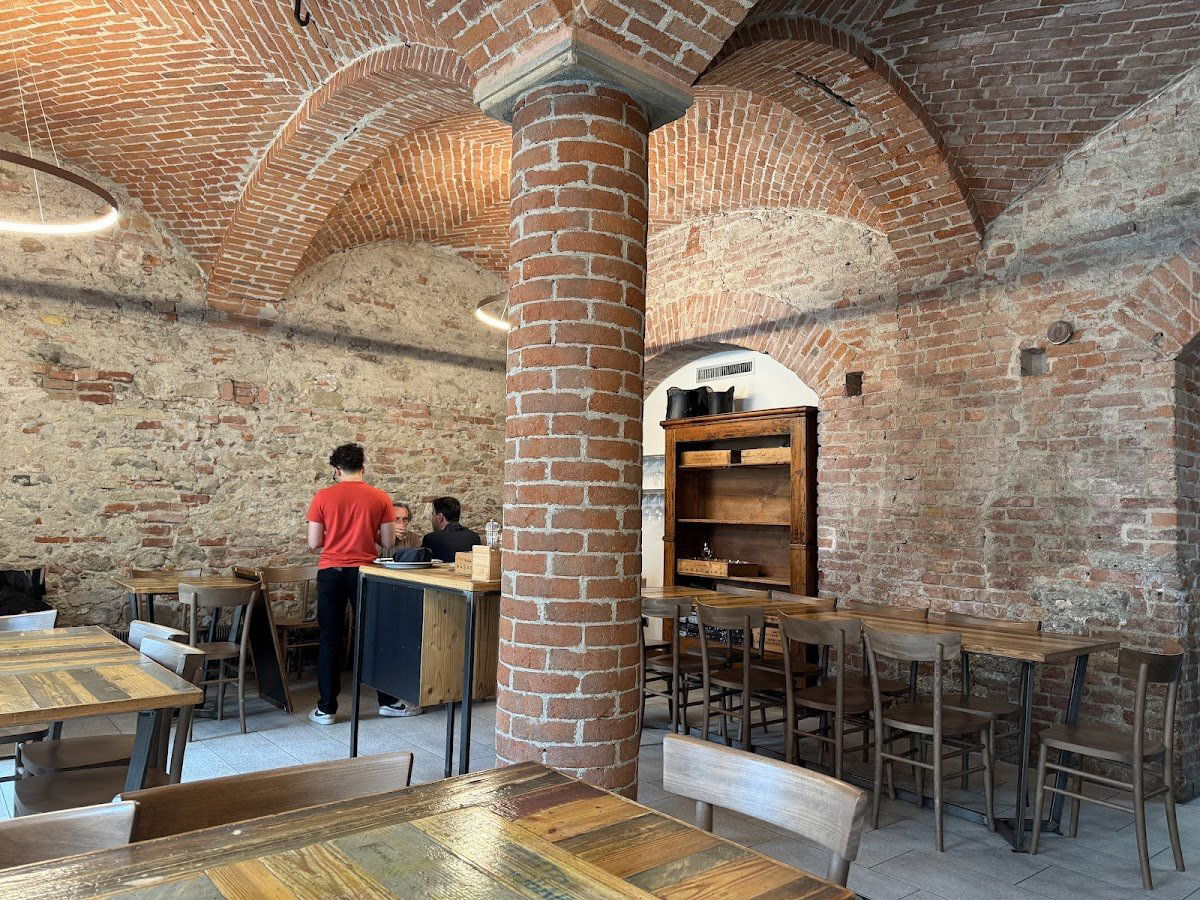More e Macine, Restaurant in La Morra