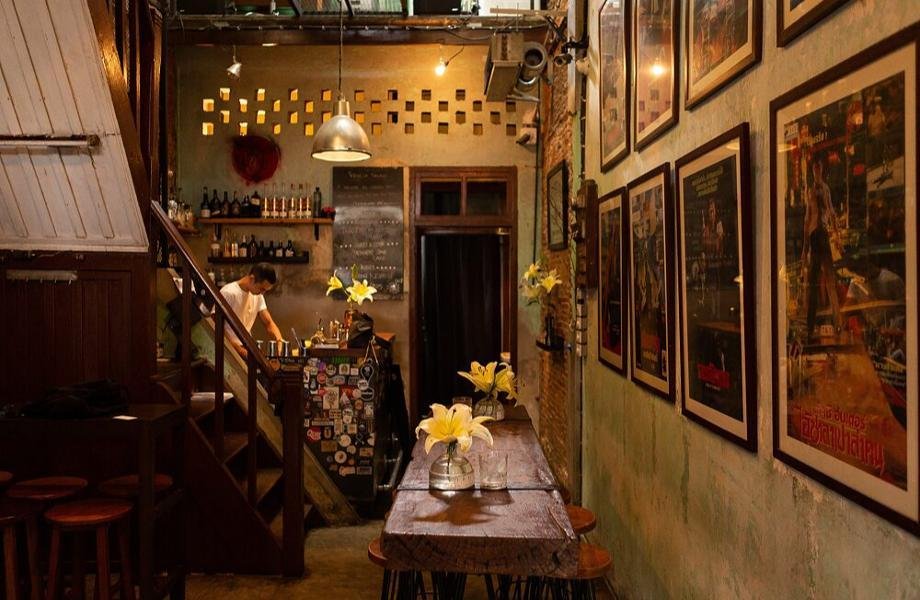 Teens of Thailand, Restaurant in Bangkok