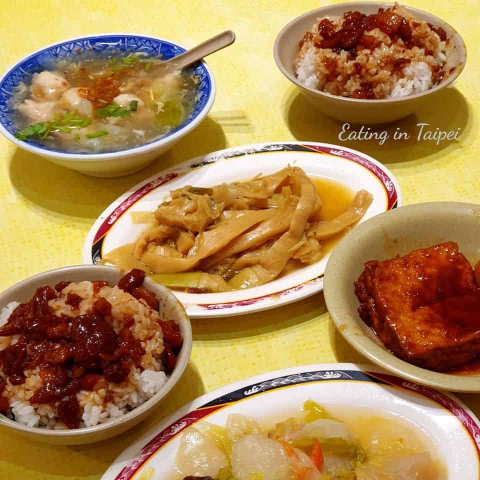 å èè ¿åº« restaurant in Sanchong District, Taiwan