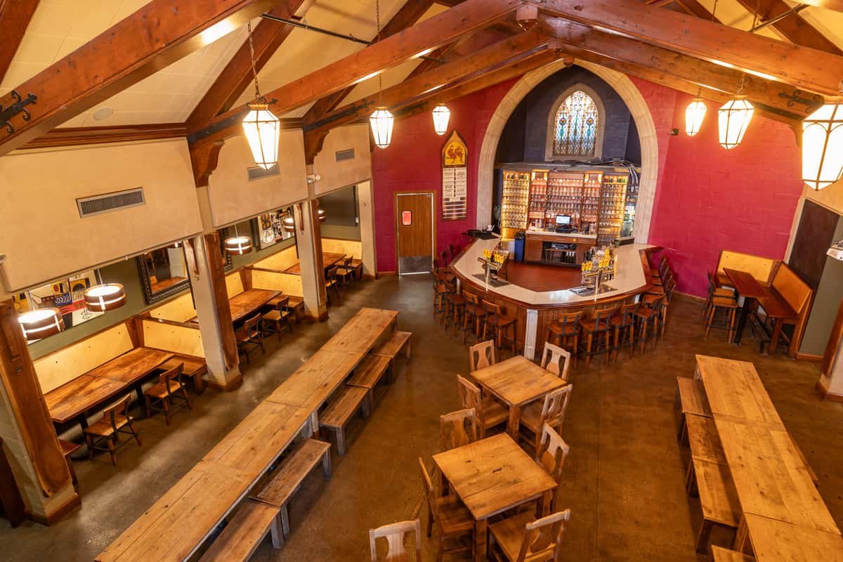 Vivant Brewery & Spirits, Restaurant in Grand Rapids