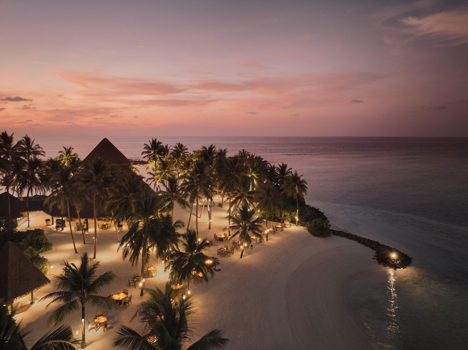 Fanditha, Restaurant in North Male Atoll