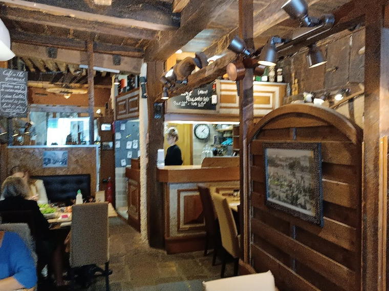 Les Tables d'antan, Besançon, France