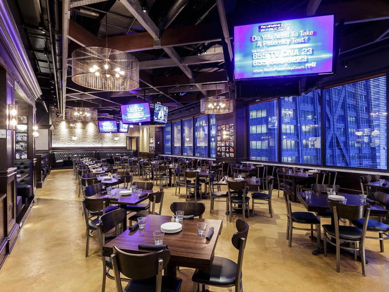 Harry Caray's 7th Inning Stretch, Chicago, United States