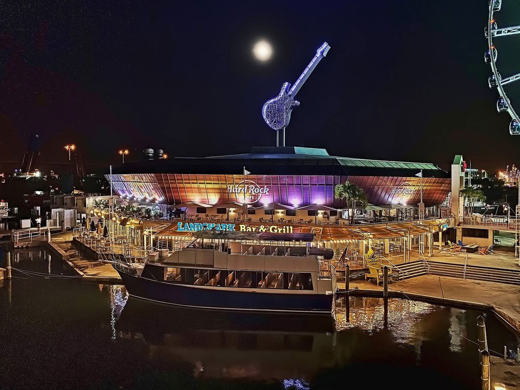 401 Biscayne Blvd, Restaurant in Miami