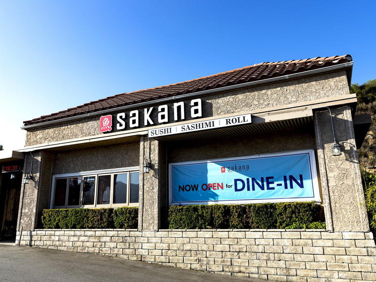 Sakana Sushi & Grill, La Cañada Flintridge, United States
