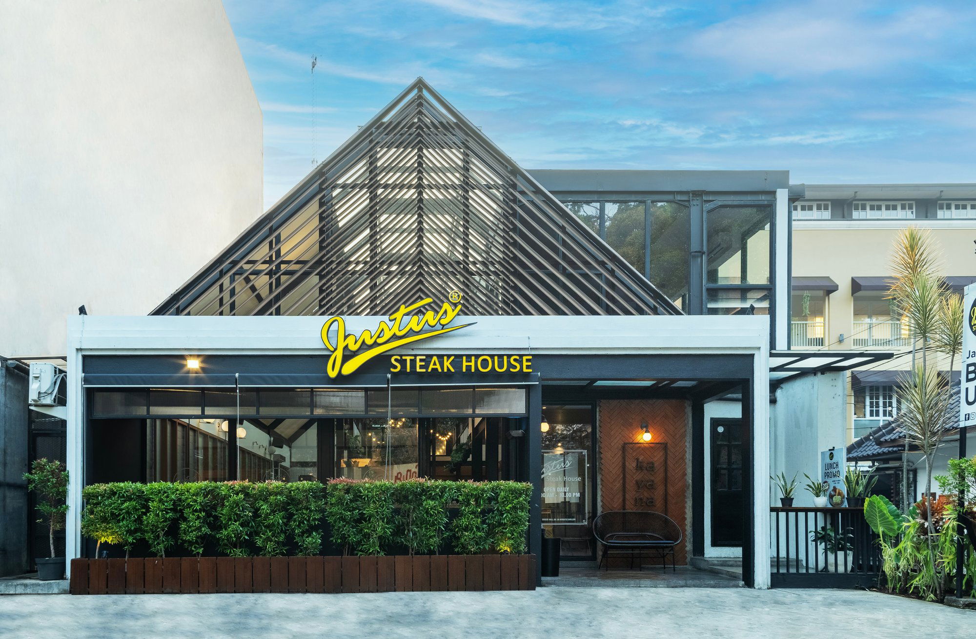 The Restaurant, Restaurant in Bandung