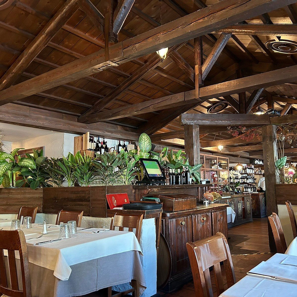 L'Uccellina, Restaurant in Milan