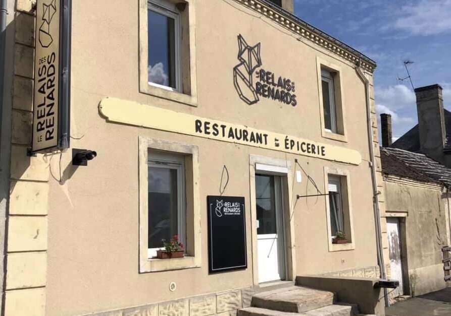 Le Relais des Renards restaurant in Piace, France