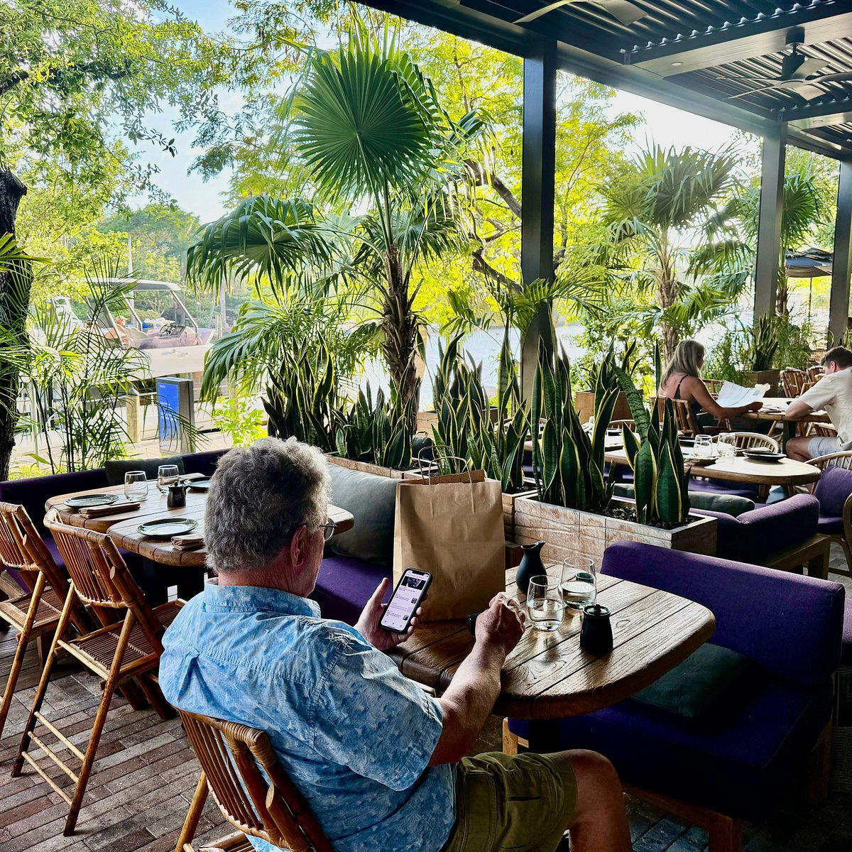 Tanuki River Landing restaurant in Miami, United States
