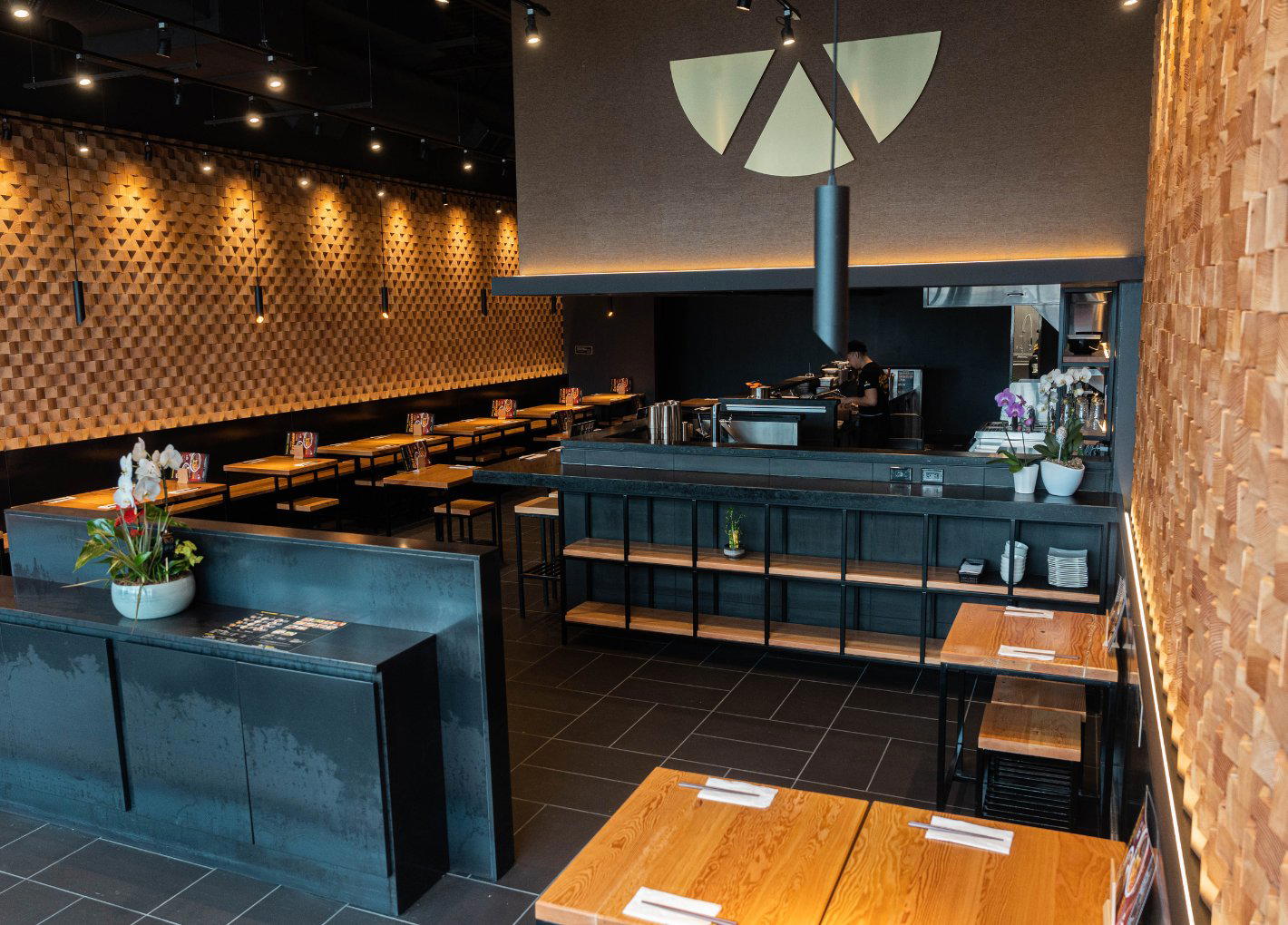 KINTON RAMEN OAKVILLE, Oakville, Canada