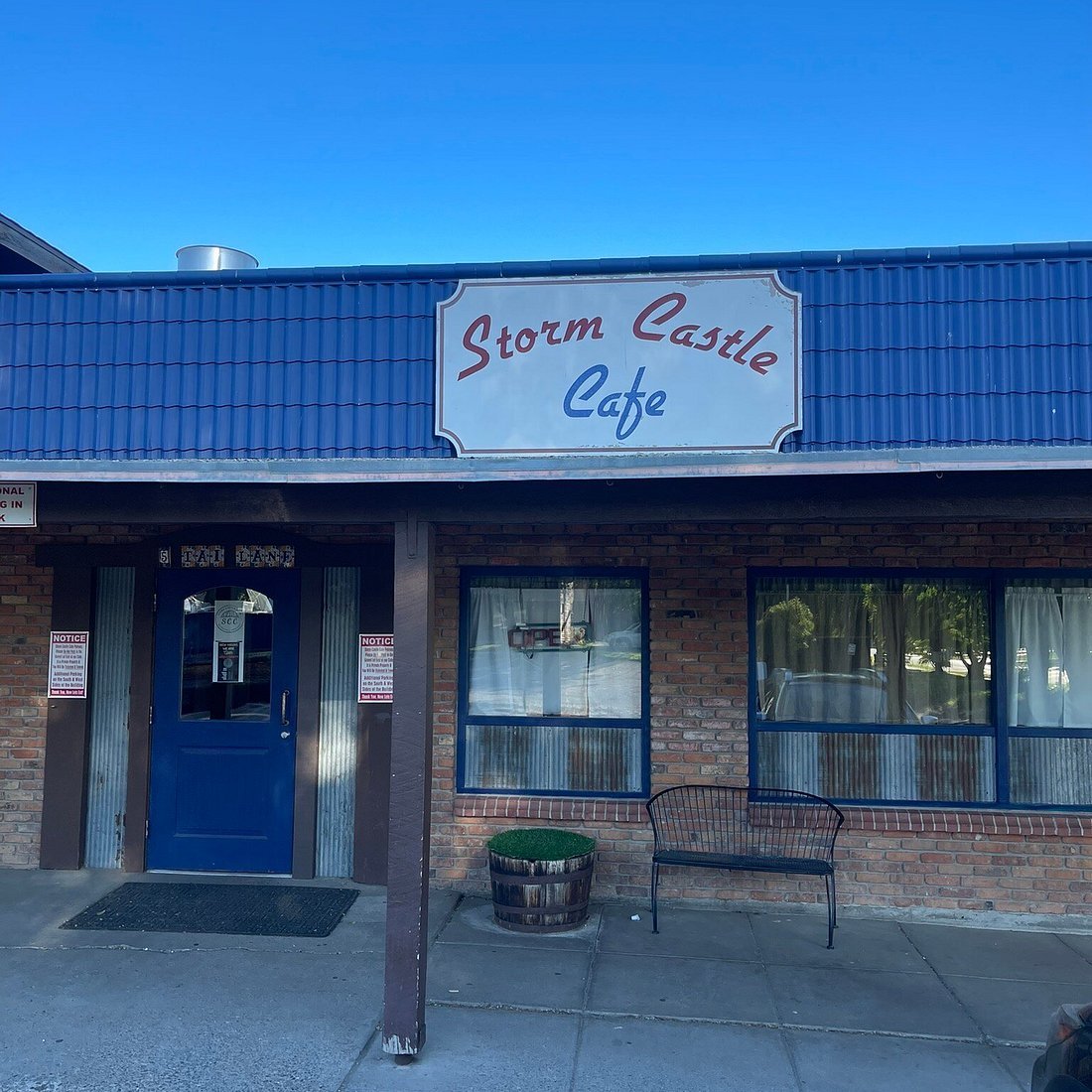 Storm Castle Cafe
