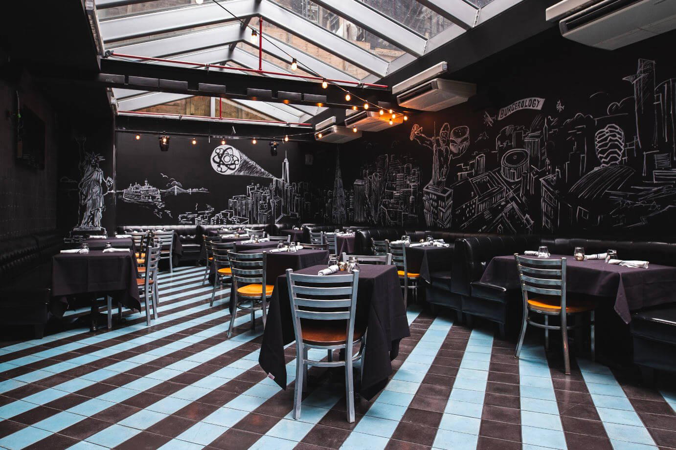 Burgerology Midtown restaurant in New York City, United States