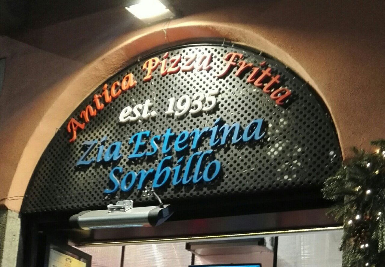 Zia Esterina Sorbillo, Restaurant in Milan