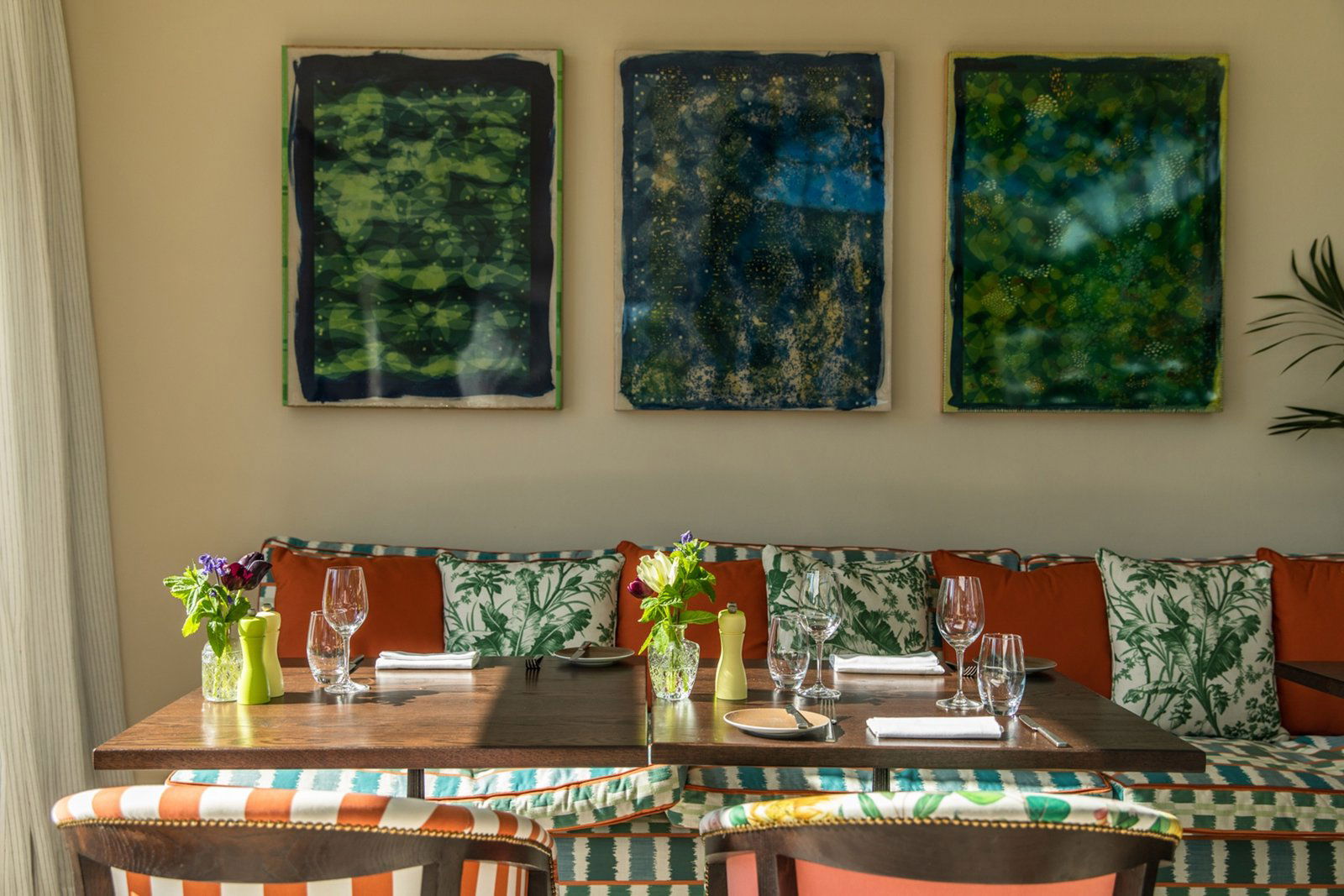 The Glasshouse, Restaurant in Kinbuck