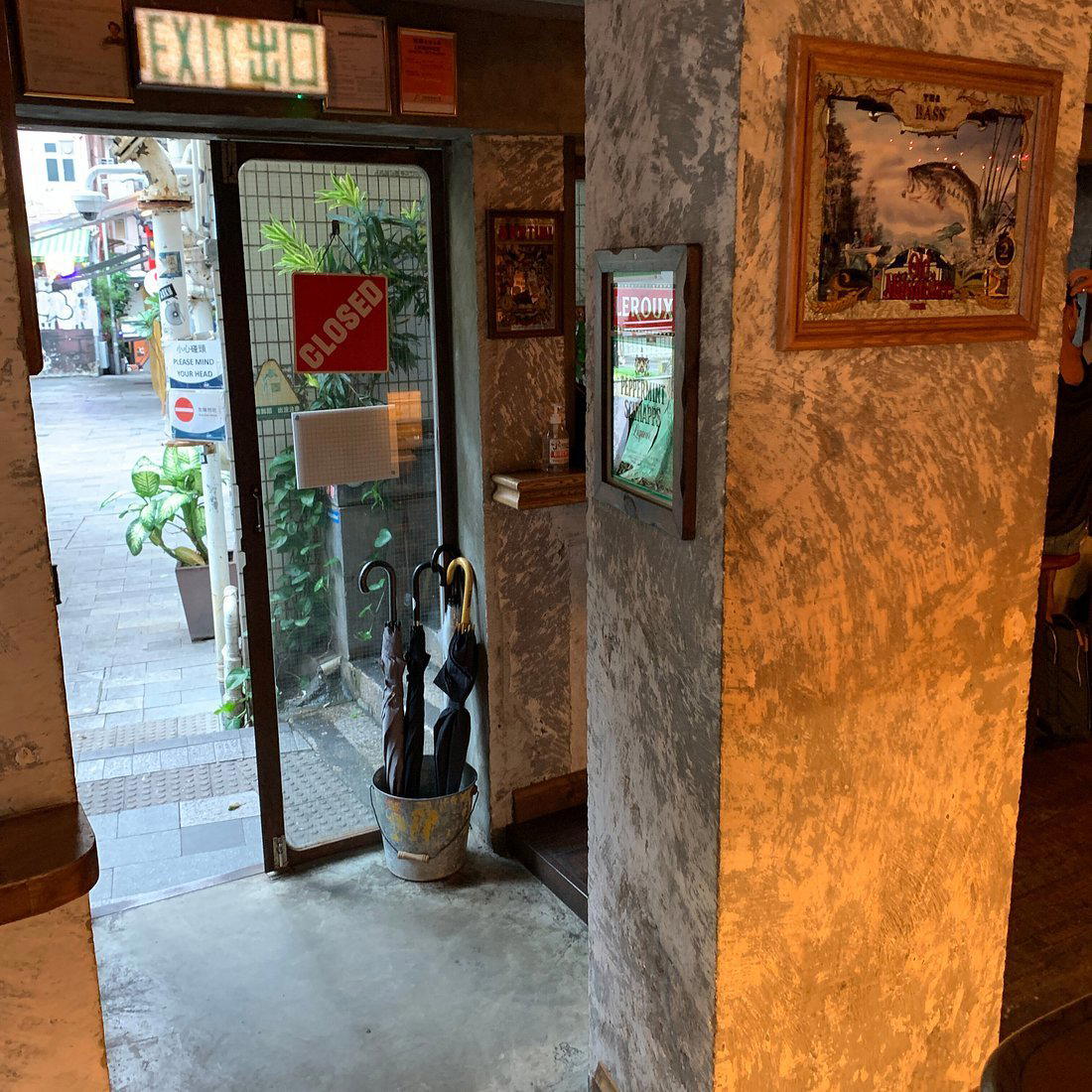 Honky Tonks Tavern restaurant in Central And Western, Hong Kong