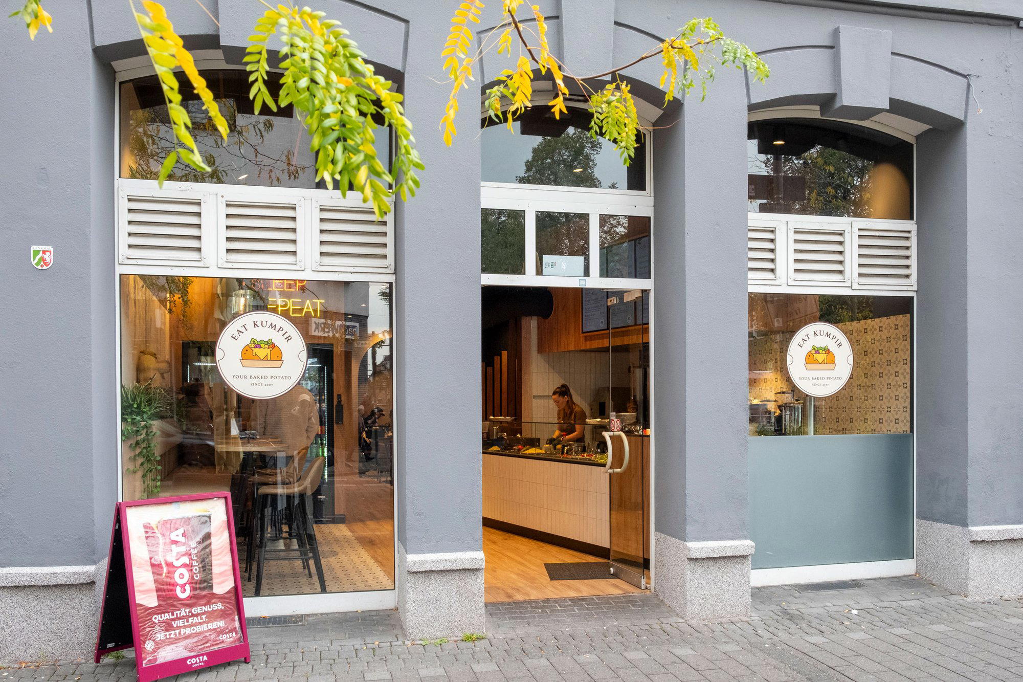 EAT KUMPIR restaurant in Cologne, Germany