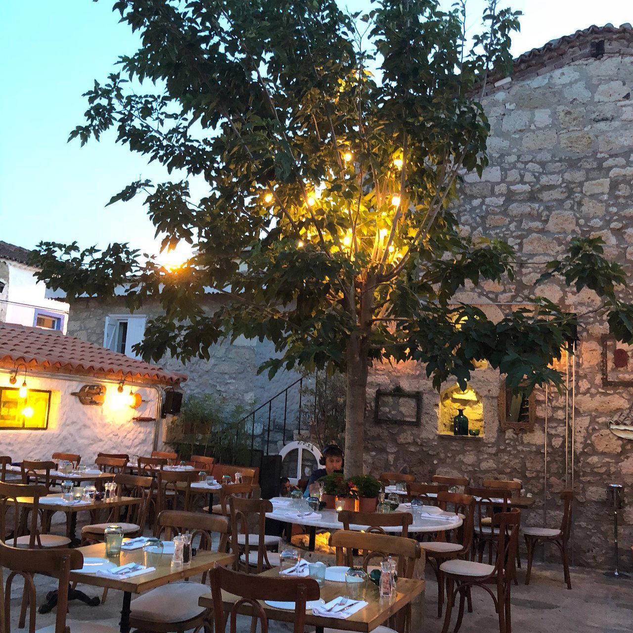 Roka Bahçe restaurant in Izmir, Turkey