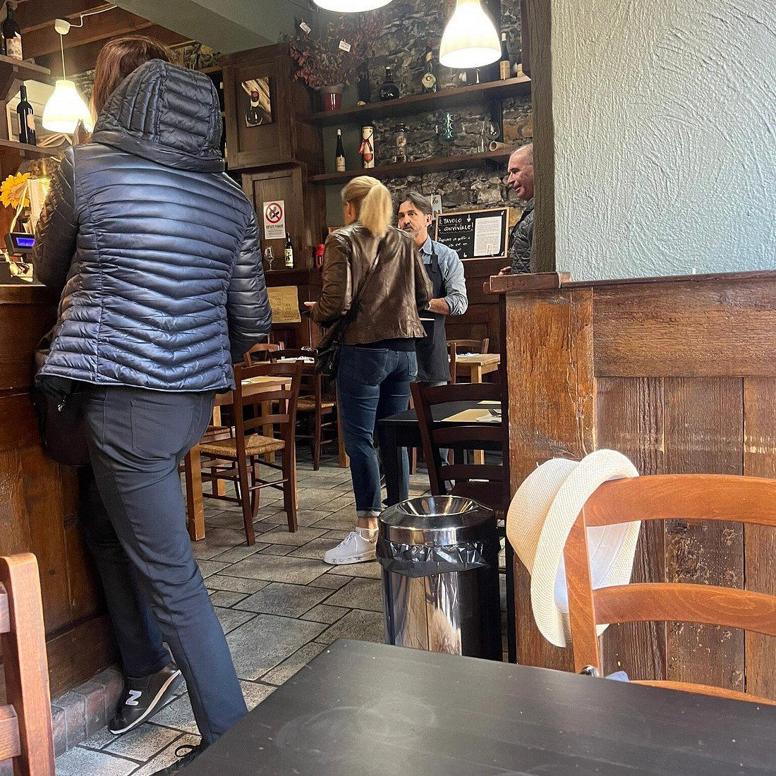 Via Fieschi, 29 restaurant in Genoa, Italy