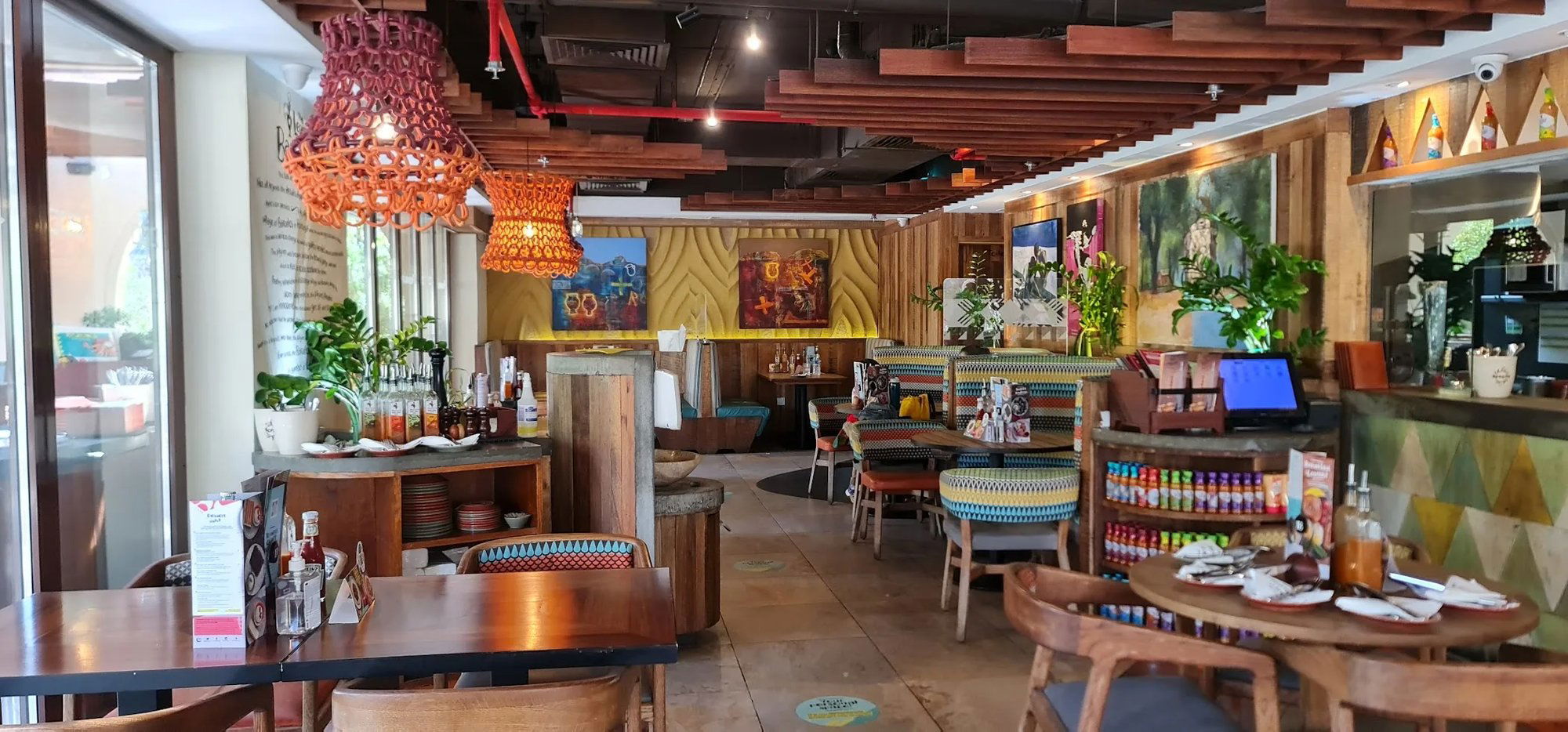 Nando's The Greens, Restaurant in Dubai