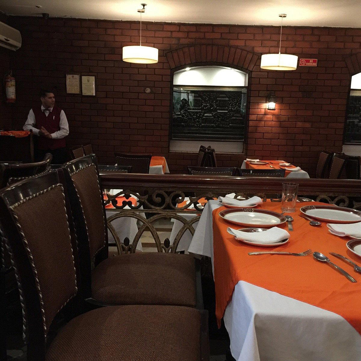 Moti Mahal - Greater Kailash part 1 restaurant in Delhi, India