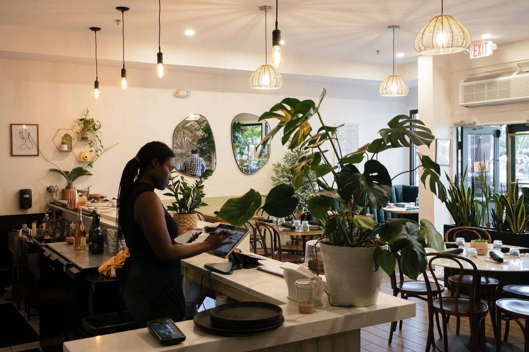 Cafe sauvage restaurant in Boston, United States