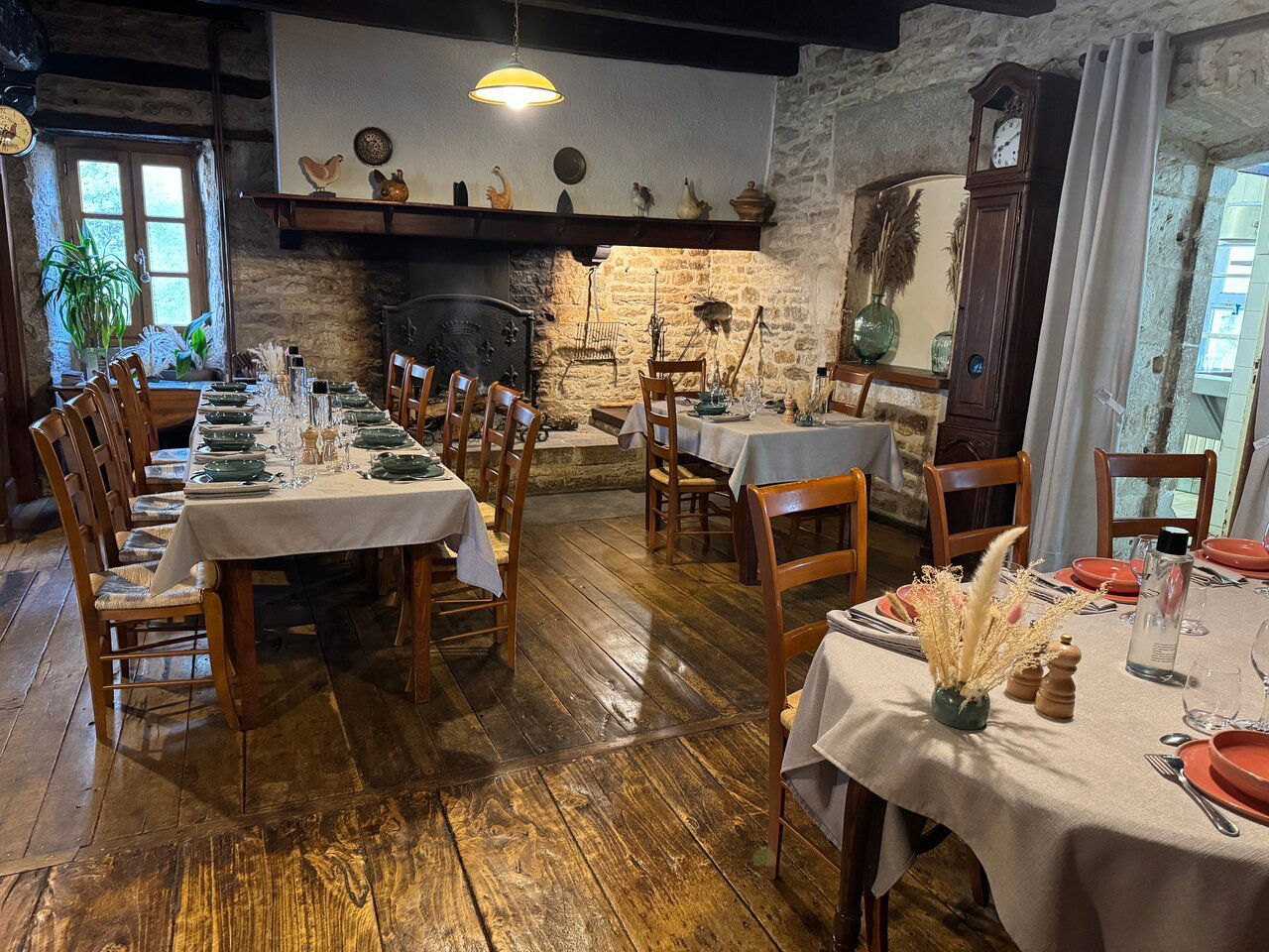 LOU BOURDIE, Restaurant in Bach
