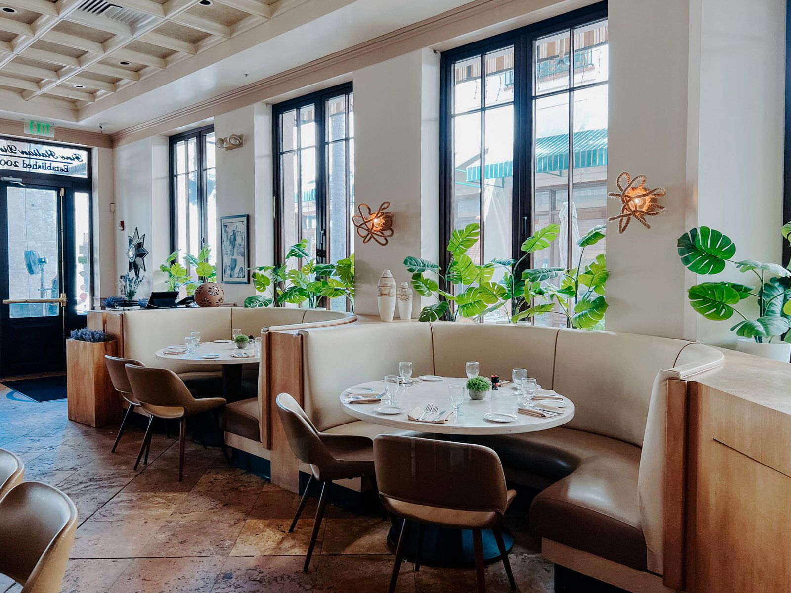 Vergina Restaurant, Restaurant in Naples