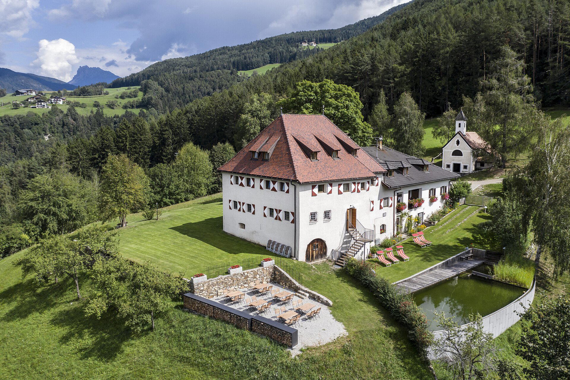 Ansitz Fonteklaus restaurant in Laion, Italy