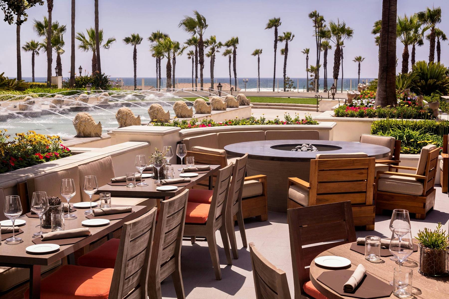 Watertable restaurant in Huntington Beach, United States