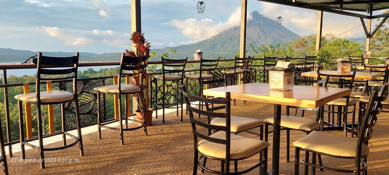 La Terraza Del Arenal