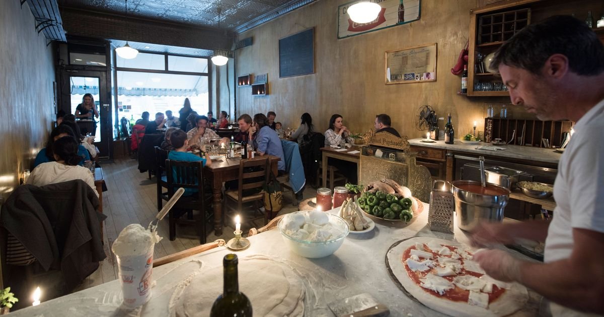 Lucali restaurant in New York City, United States