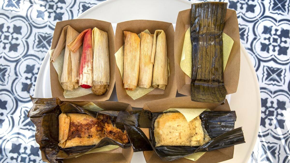 Tamales Elena Y Antojitos, Restaurant in Los Angeles