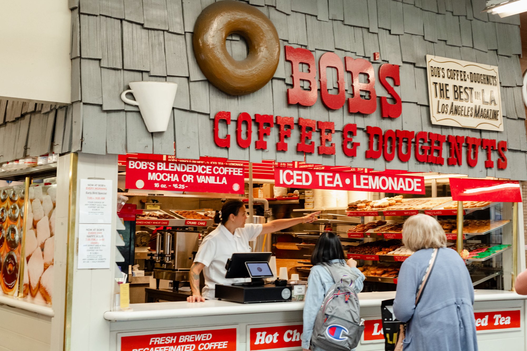 Bob's Coffee & Doughnuts, Restaurant in Los Angeles
