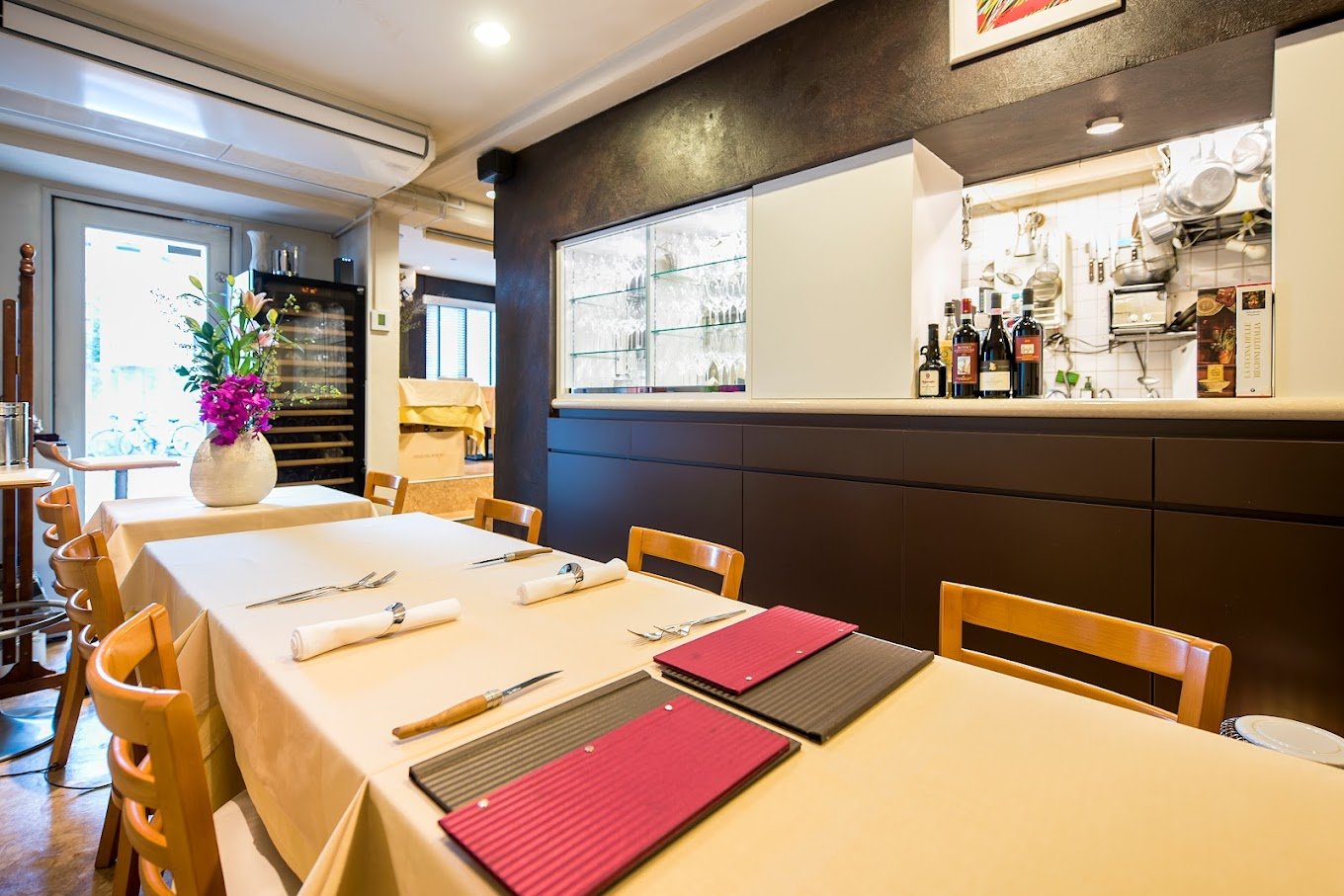 イプシロン, Restaurant in Hiroshima