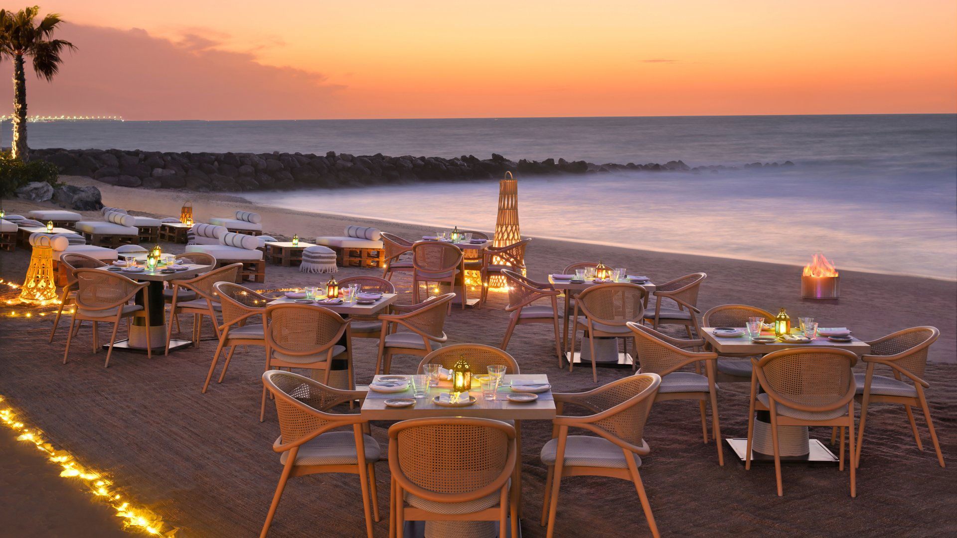Alizee Pool & Beach, Restaurant in Dubai