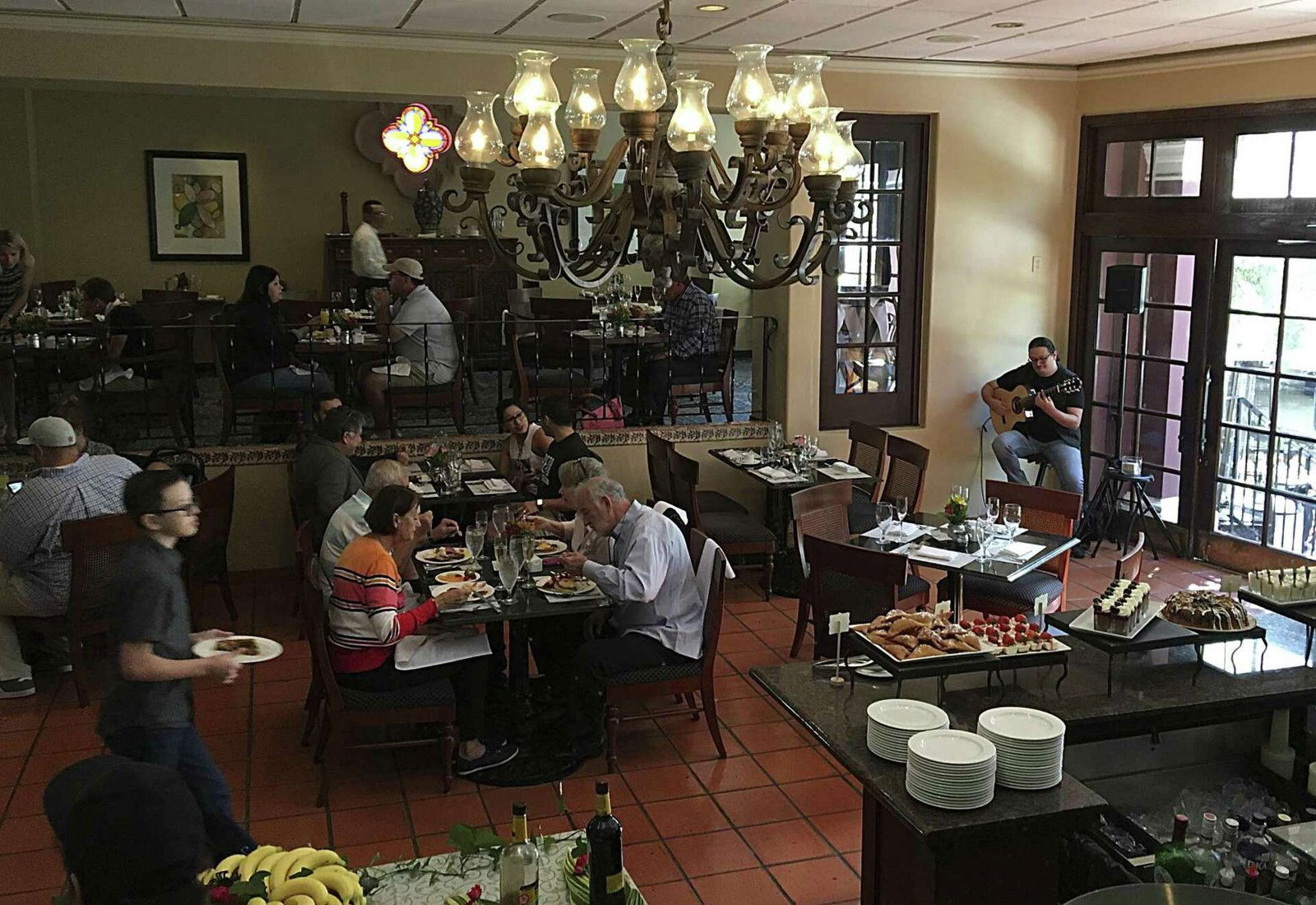 Las Canarias, Restaurant in San Antonio