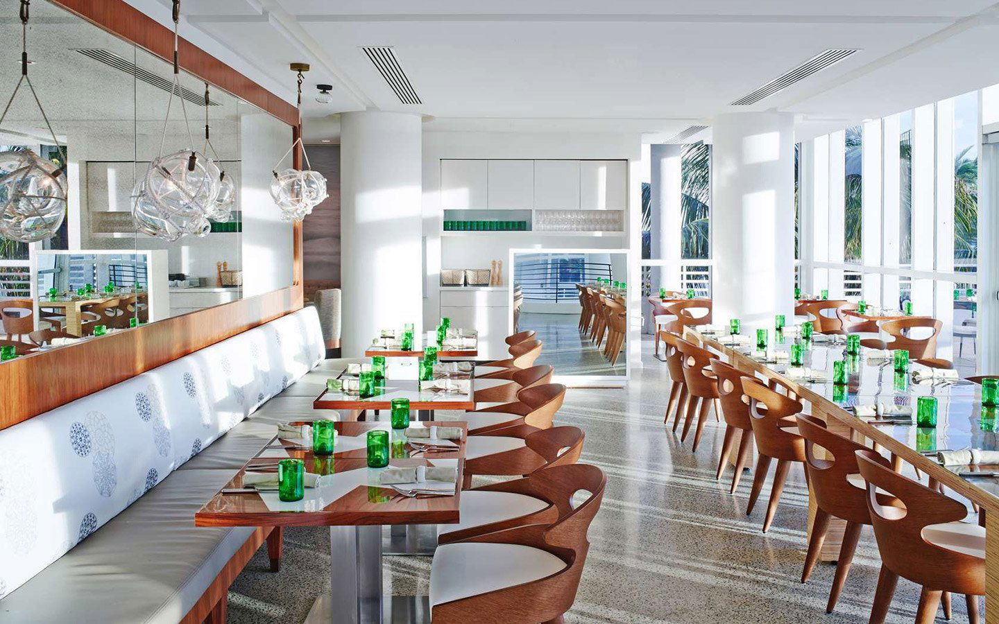 The Grove, Restaurant in Miami Beach